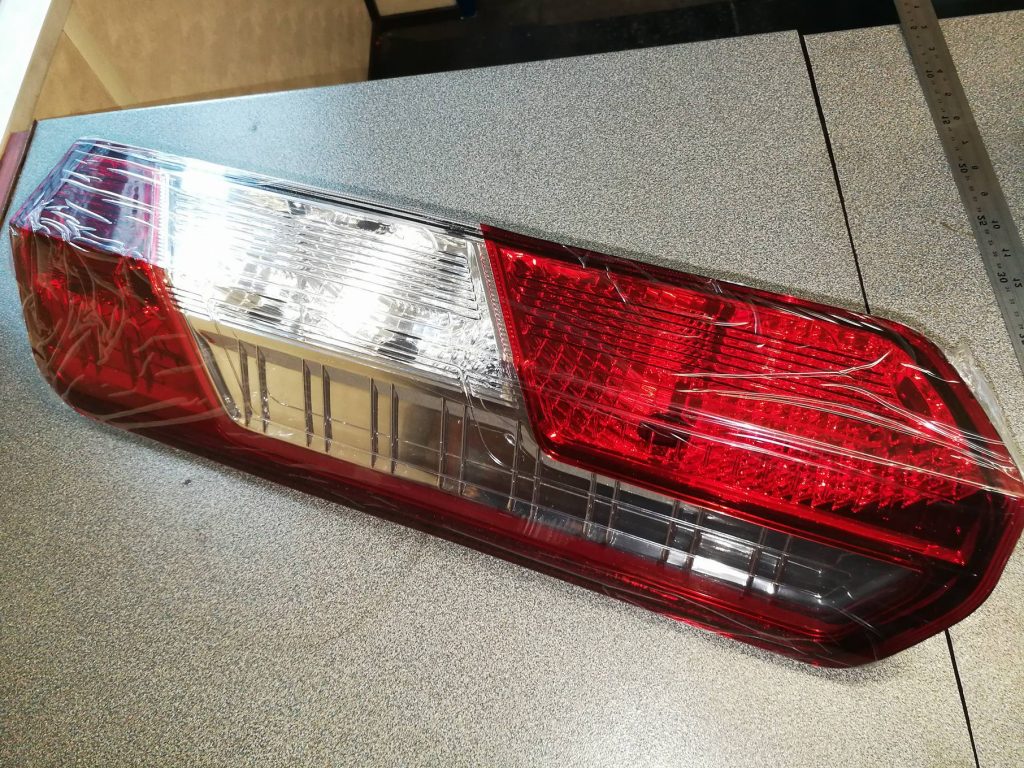 thumbnail interactive-video image 1 of Pair Rear Tail Light Lenses For Ford Transit MK8 Tipper 2014-2024 – Red Left & Right 1 of 4